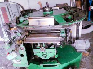 圓盤(pán)膠釘機(jī)設(shè)備